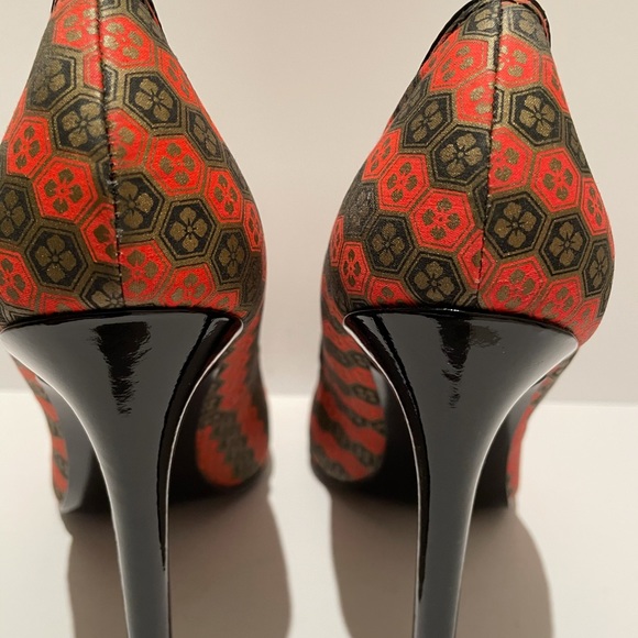 Oh Deer Pattern Heels Size 8.5 - Picture 8 of 8